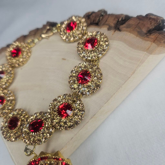 Vintage look India Red and Gold 8" Flower Rhinestone Rakhi Flower Bracelet - Picture 4 of 10